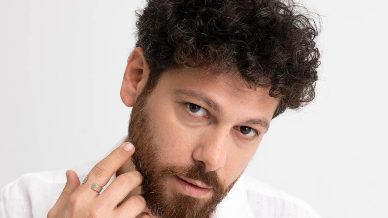 Eşref Rüya Harun kimdir?