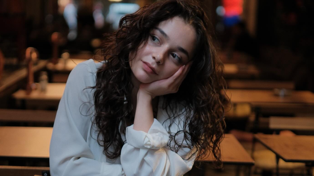 Eşref Rüya Saliha kimdir?