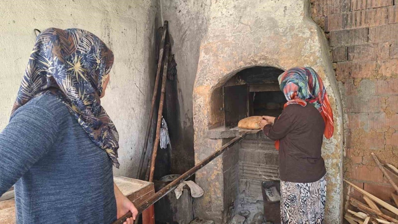 Gazze’ye destek için kadınlar ekmek fırınının başına geçti