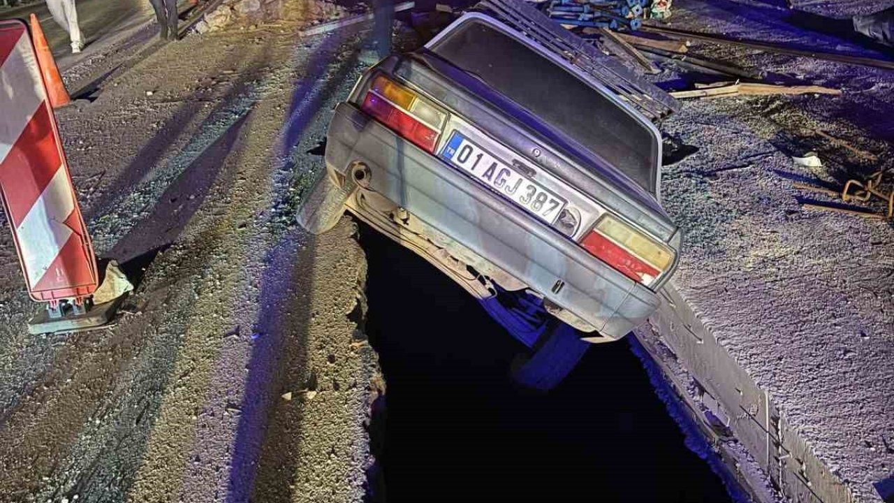 İki otomobil 1 saat arayla aynı çukura düştü