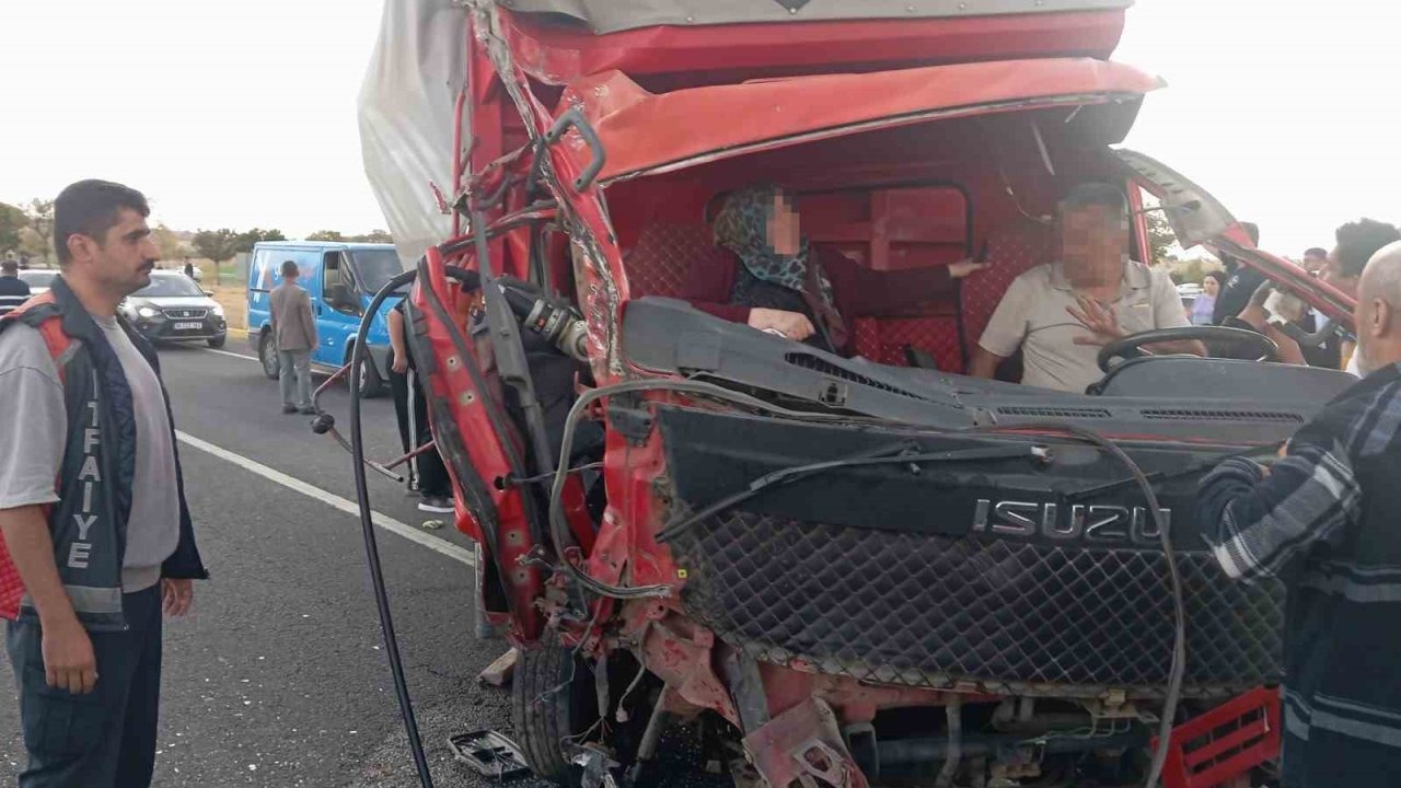 Mardin’de feci kaza: 15 yaralı