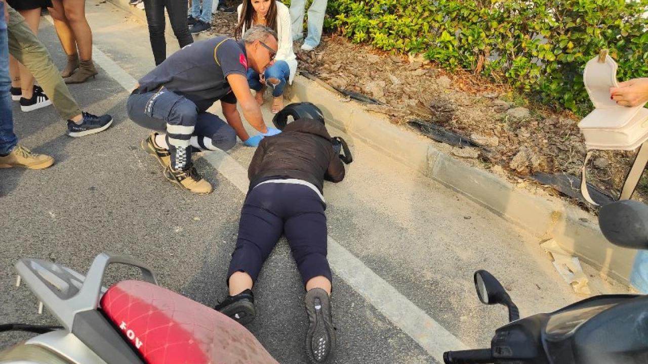 Motosikletin çarptı, yola savruldu!