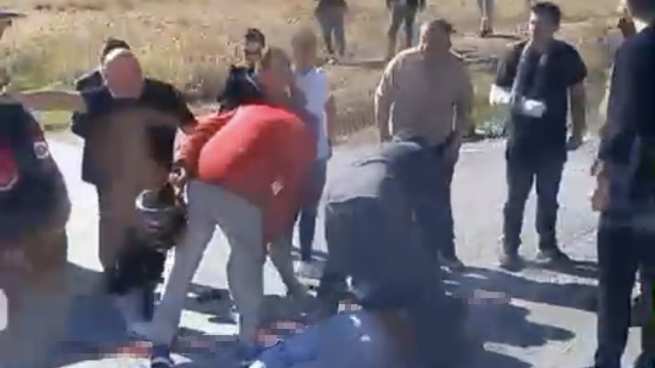 Otomobil ile motosiklet çarpıştı: 15 yaşındaki sürücü hayatını kaybetti