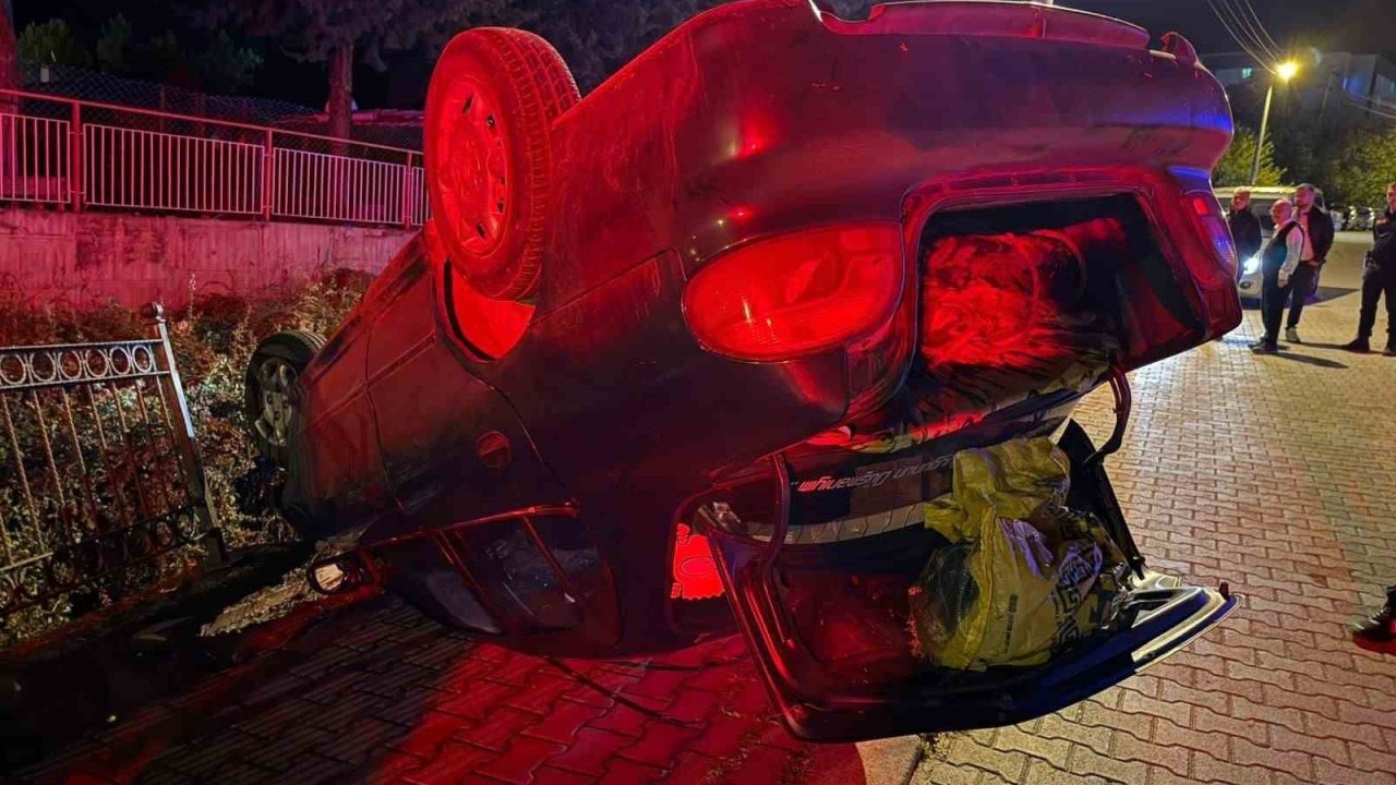 Otomobil takla attı, dereye düşmekten son anda kurtuldu