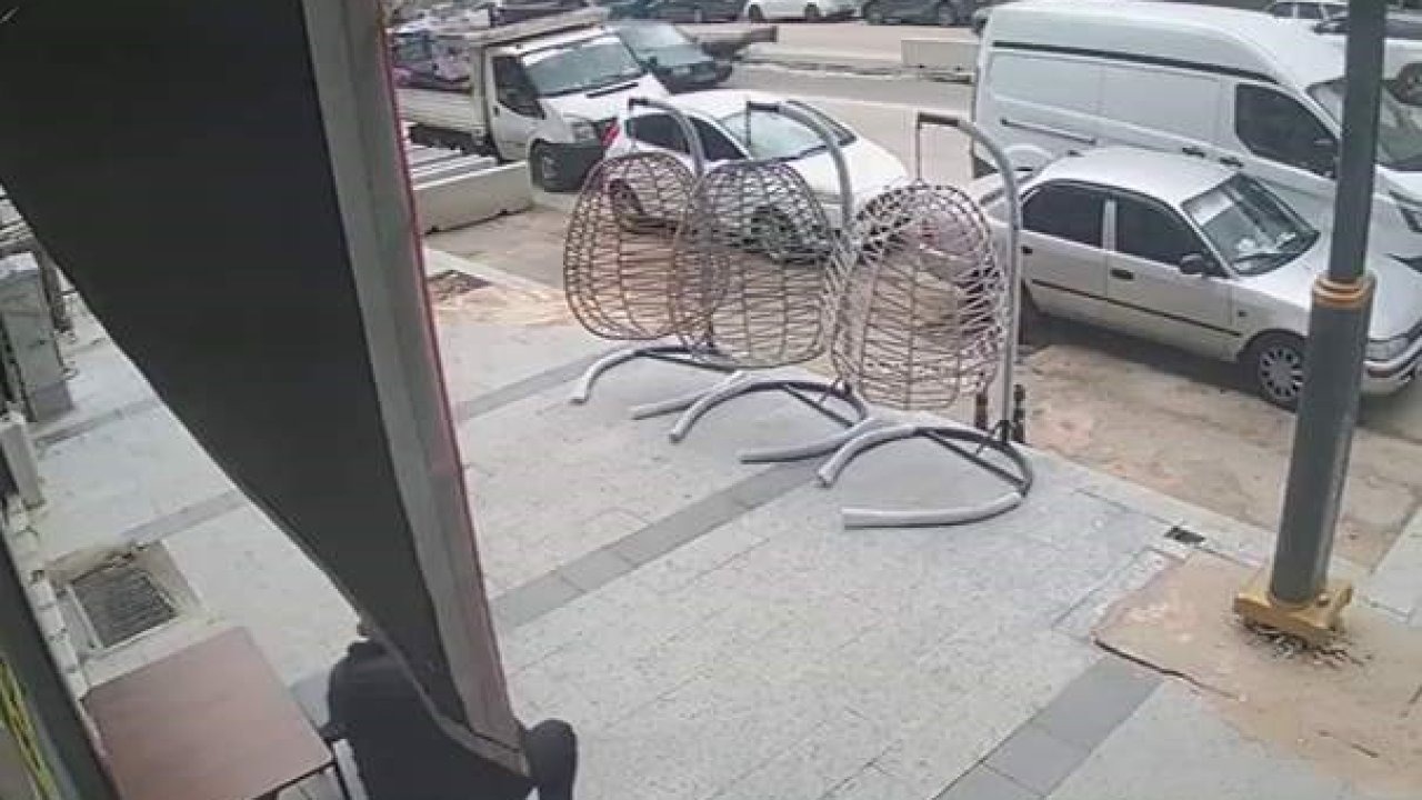 Otomobilin çarptığı yaşlı adam yaralandı