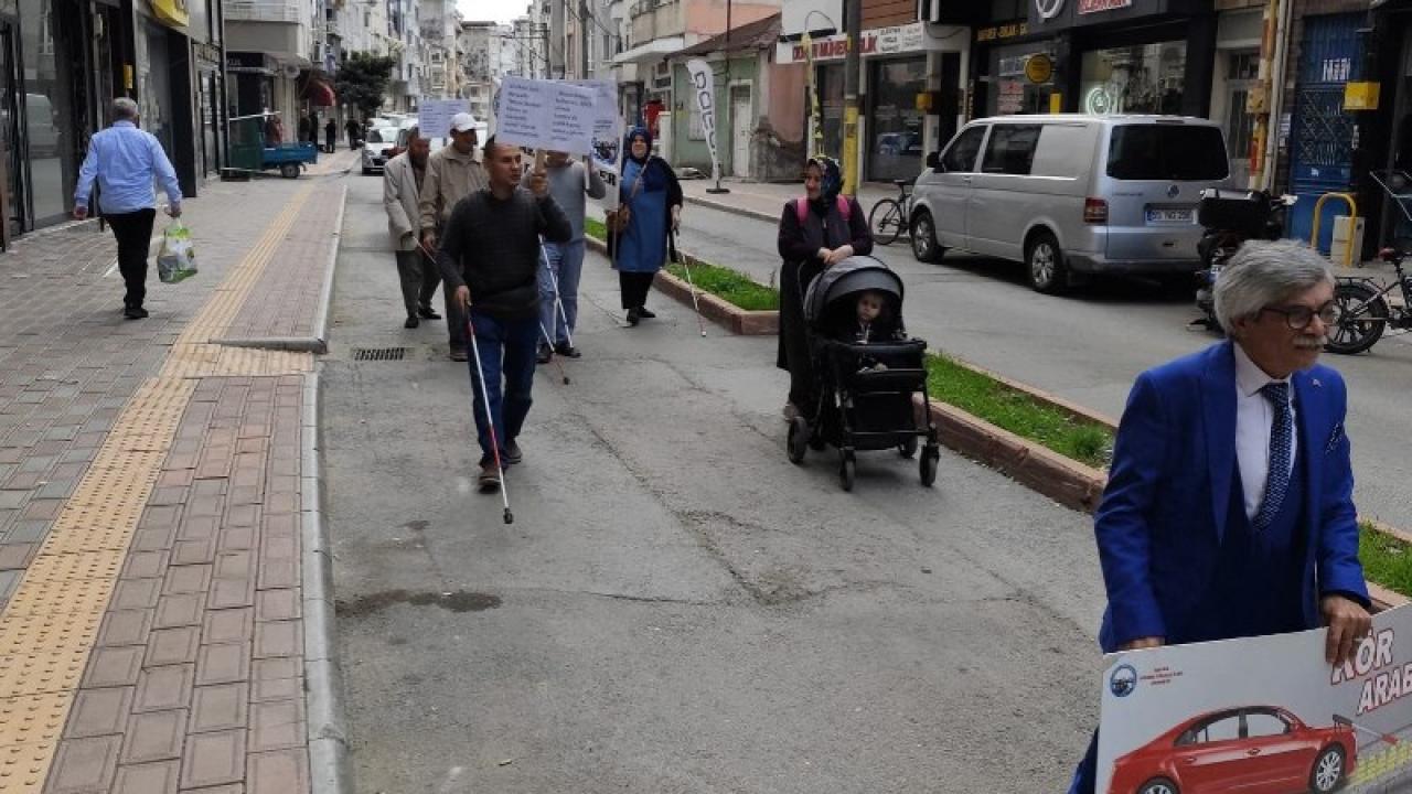 Samsun Bafra'da görme engellilerden beyaz baston yürüyüşü
