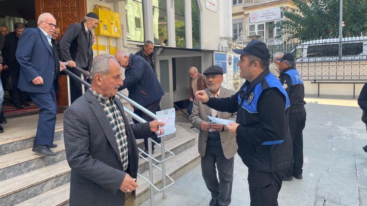 Samsun polisinden camilerde dolandırıcılık uyarısı