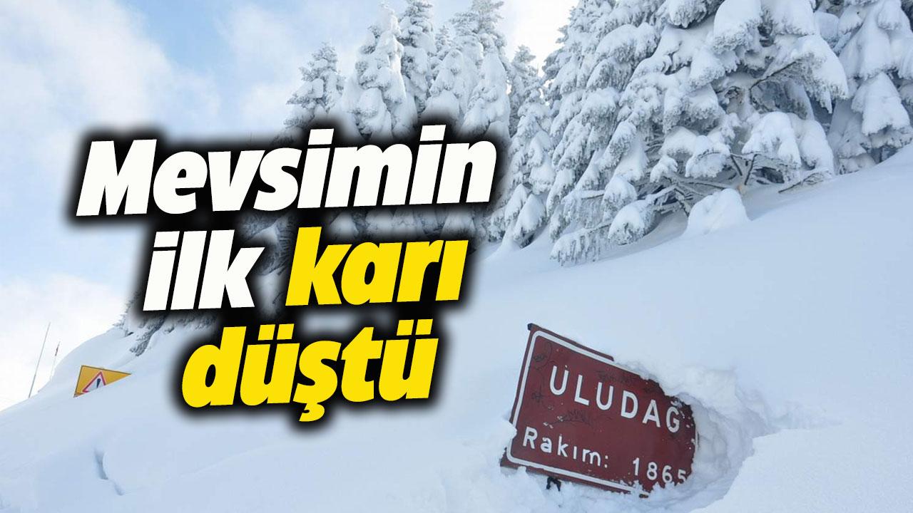 Uludağ'da mevsimin ilk kar yağışı etkili oldu