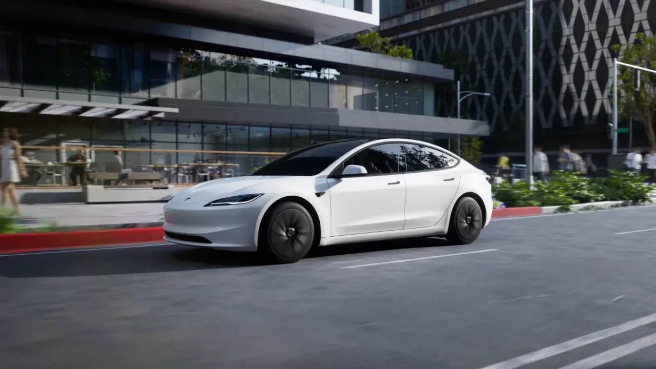 Uygun Tesla Model Y ve Model 3 tanıtıldı