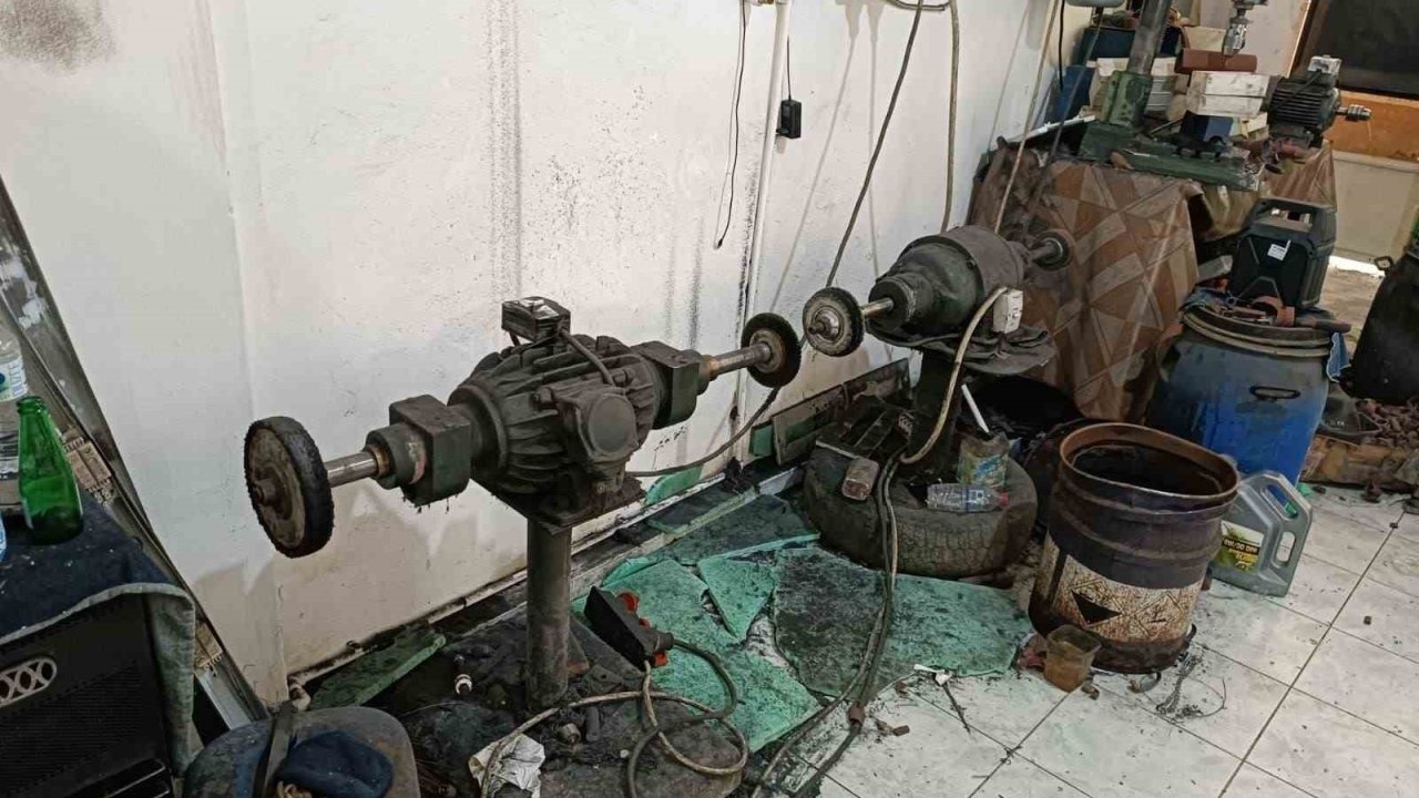 Yasa dışı silah atölyesine baskın: 2 gözaltı