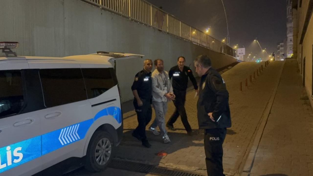 Akrabalar bıçakla birbirine saldırdı