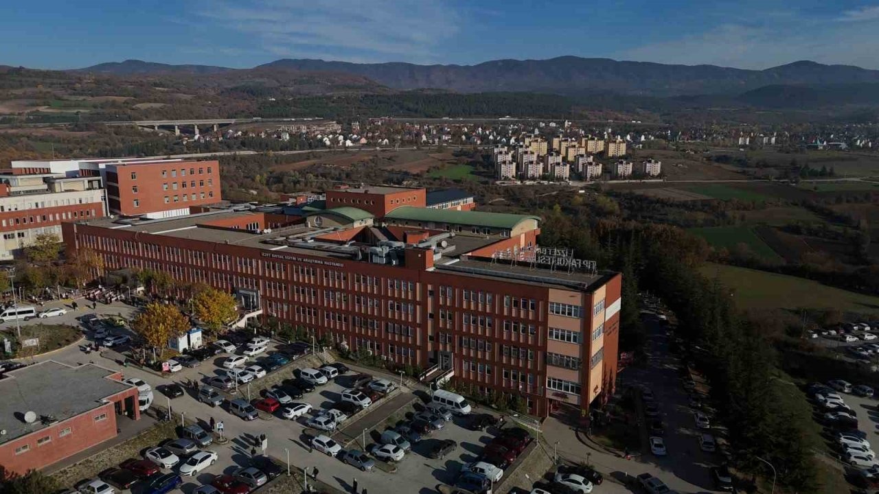 Bolu’da 14 öğrenci yemekten zehirlendi