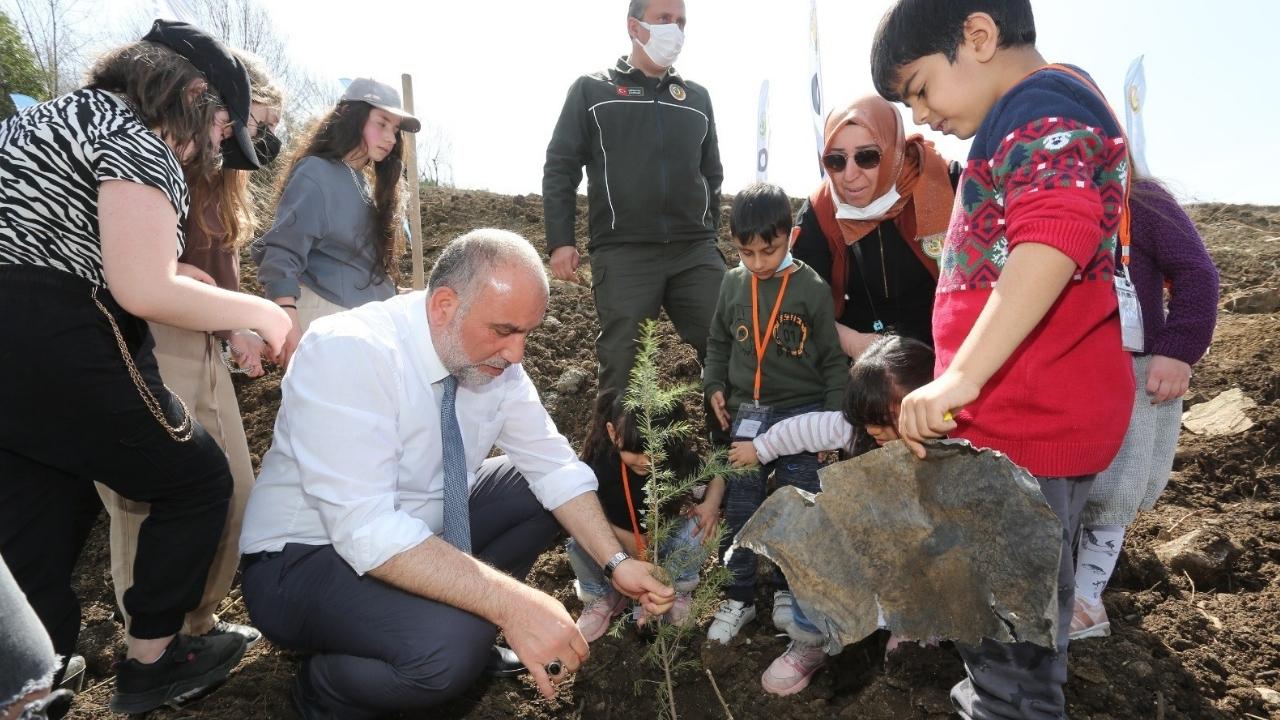 Canik'te fidanlar toprakla buluştu