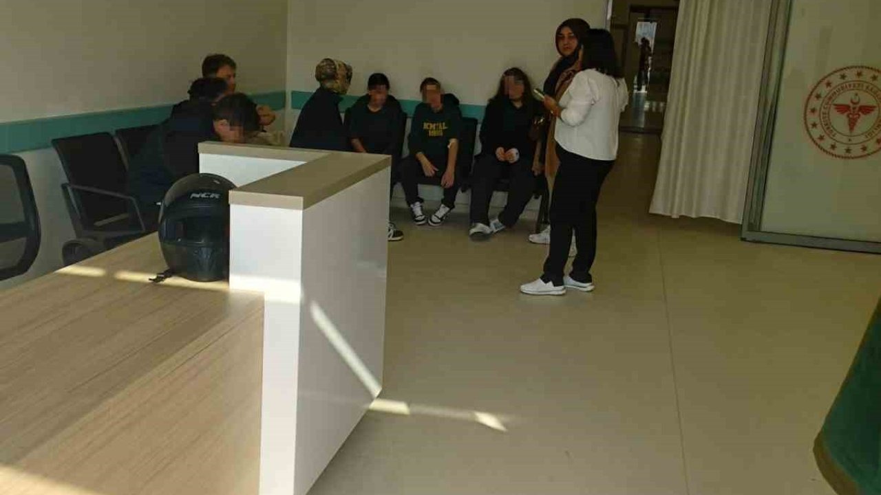 Döner yiyen 11 öğrenci hastanelik oldu