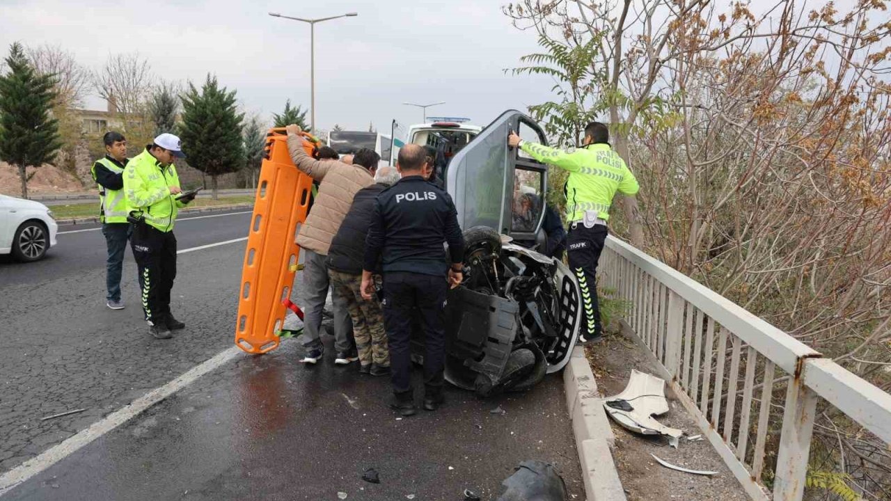 Elektrikli otomobile çarptı, savunması ’pes’ dedirtti: Küçük olduğu için çaptım, büyük olsa çarpmazdım