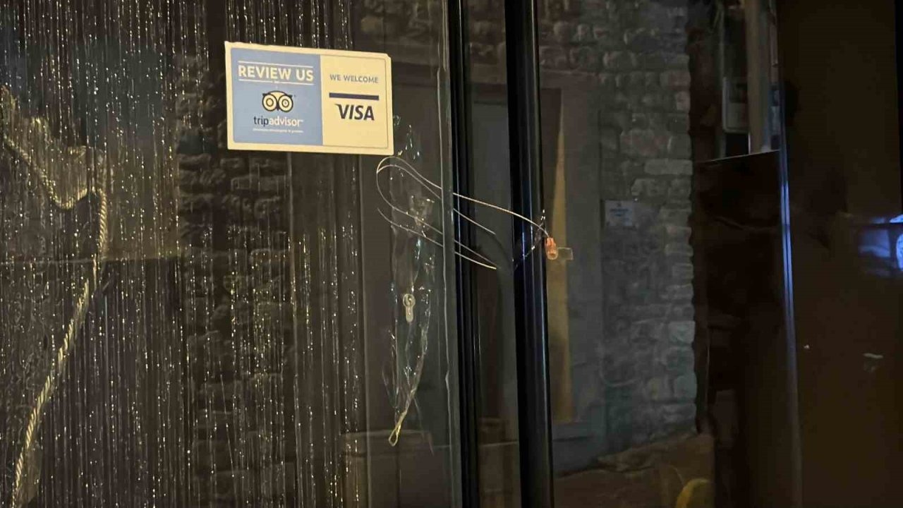 Fatih’te, Böcek ailesinin kaldığı otel mühürlendi