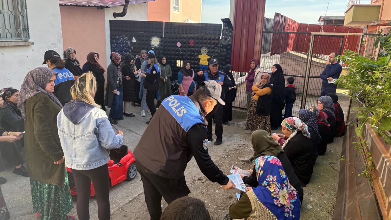 İlkadım’da polis vatandaşları bilgilendirdi