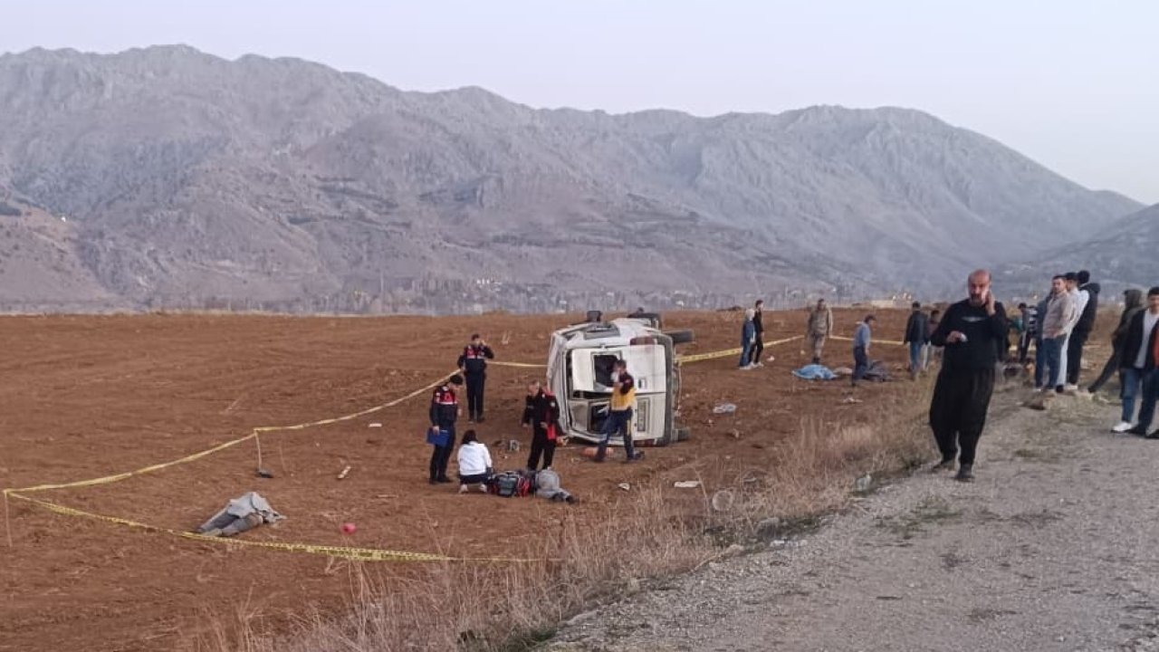 İşçileri taşıyan minibüs takla attı: 2 ölü, 7 yaralı