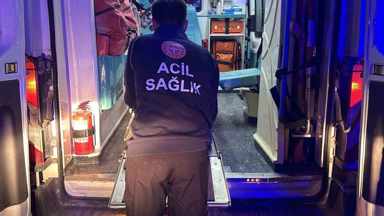 İstinat duvarı çöktü: 1 ağır yaralı