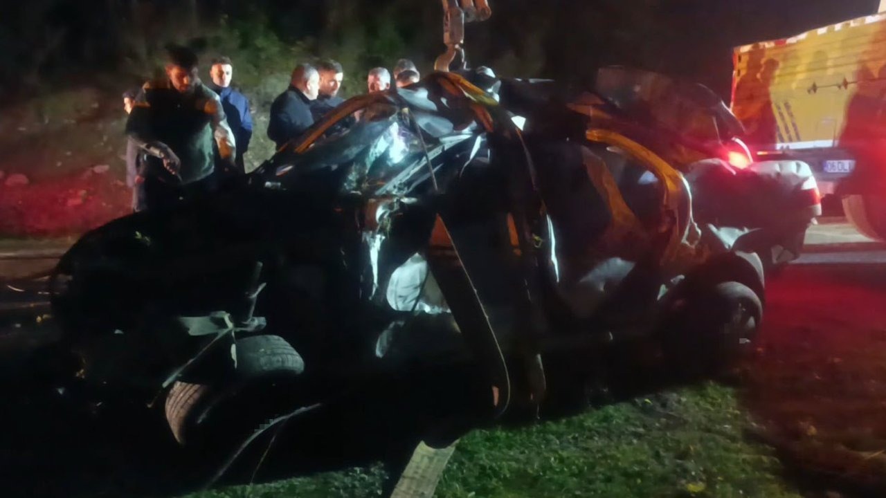 Kayıp imamın cesedinin bulunduğu araç uçurumdan çıkartıldı