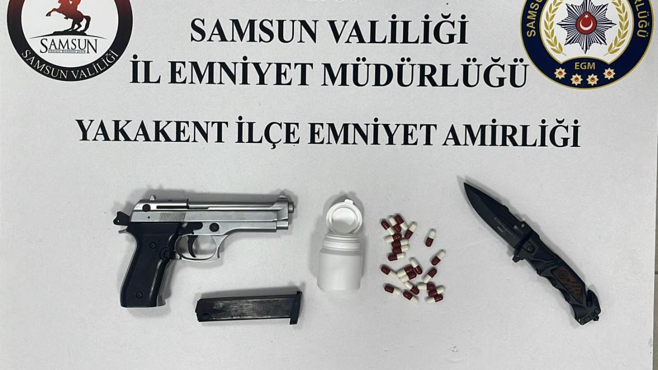 Samsun Yakakent’te silah ve uyuşturucu ele geçirildi