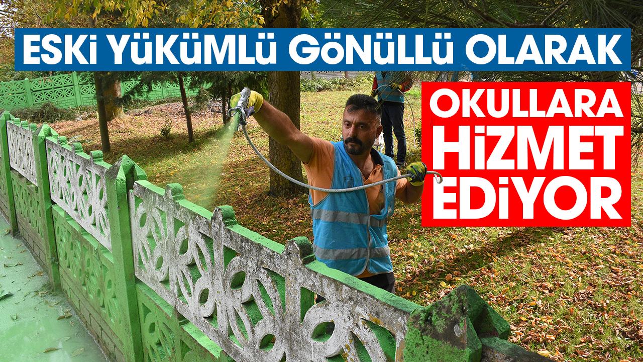 Samsun'da eski yükümlü Mevlüt Bayrak okullara gönüllü hizmet ediyor