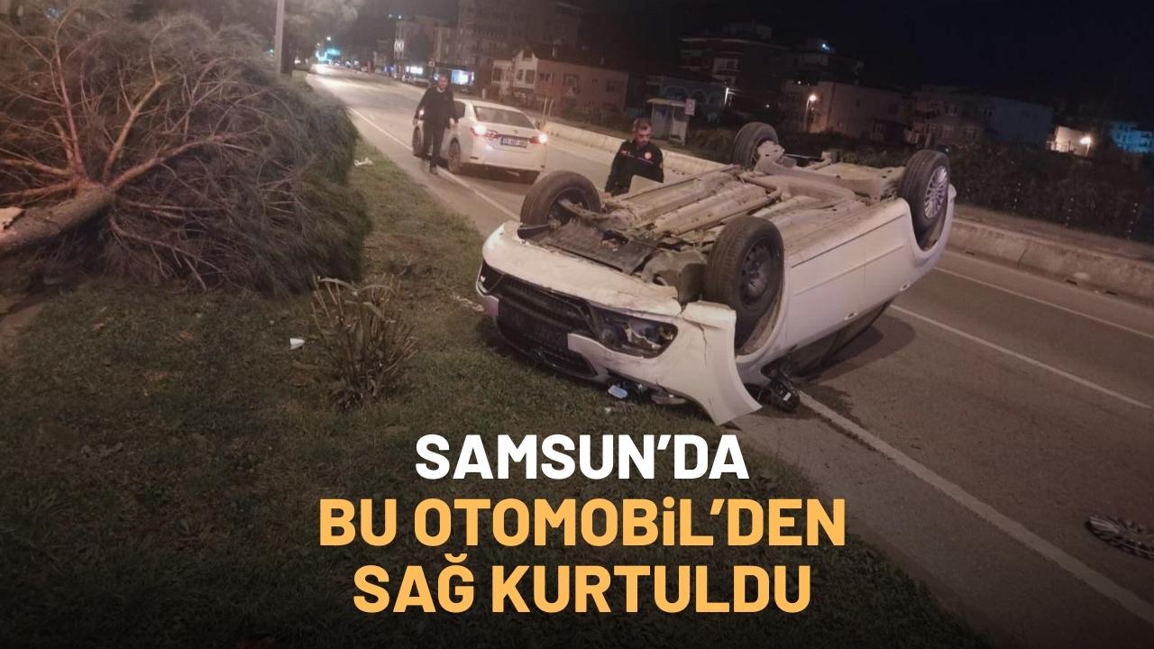 Samsun'da otomobil refüje çıkıp ters döndü