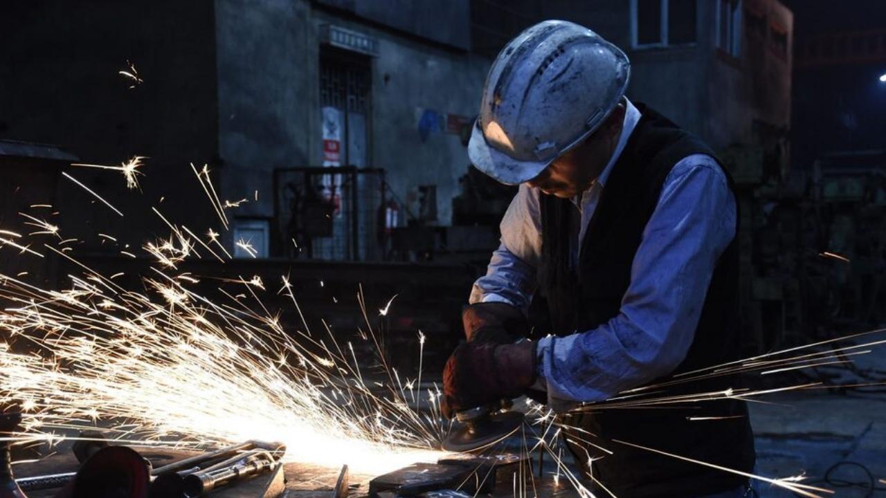 Sanayi üretiminde aylık gerileme