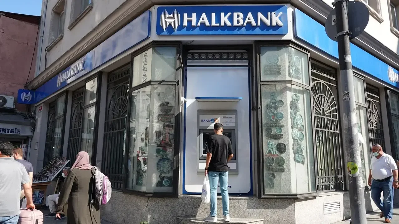 Ziraat Bankası, Halkbank ve Ziraat Katılım Bankası çalışanlarına maaş zammı