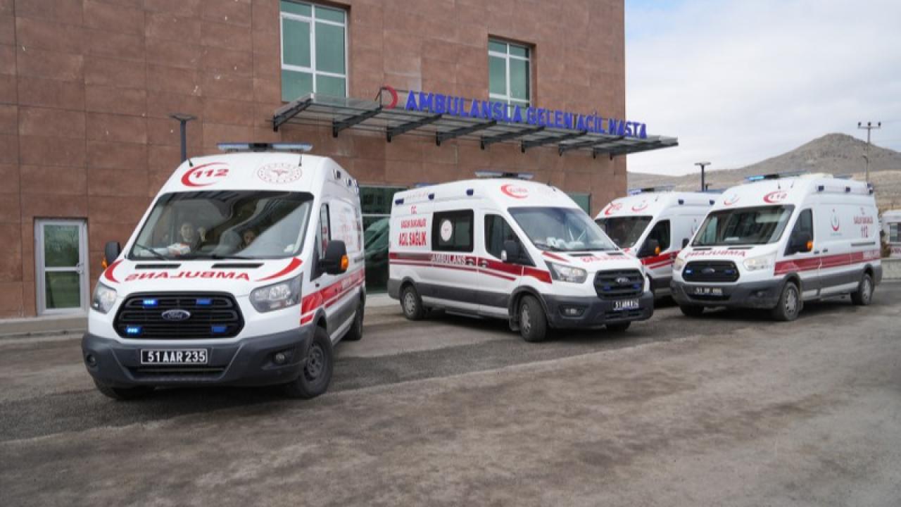 3 öğrenci tavuk dönerden zehirlendi