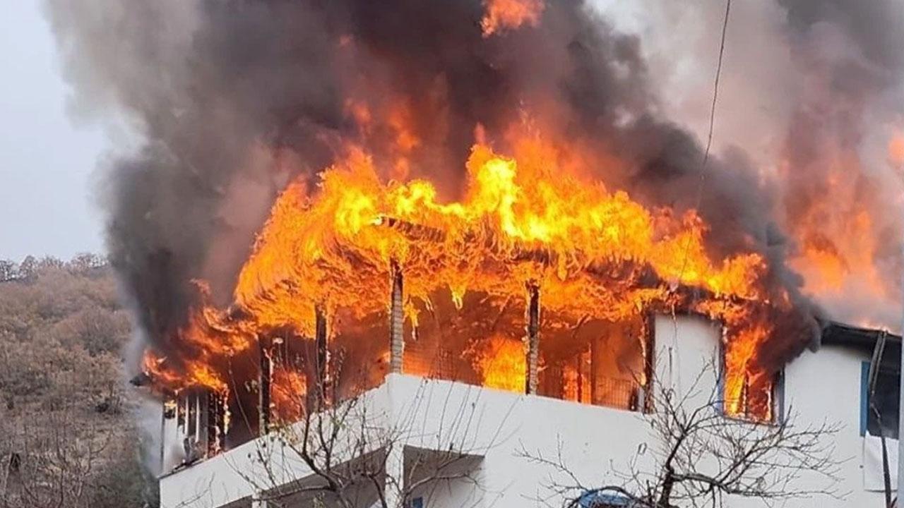 82 yaşındaki şahıs yanarak can verdi