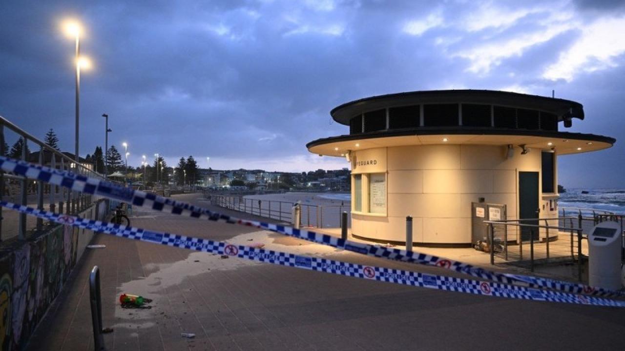 Avustralya'da plajda silahlı saldırı!