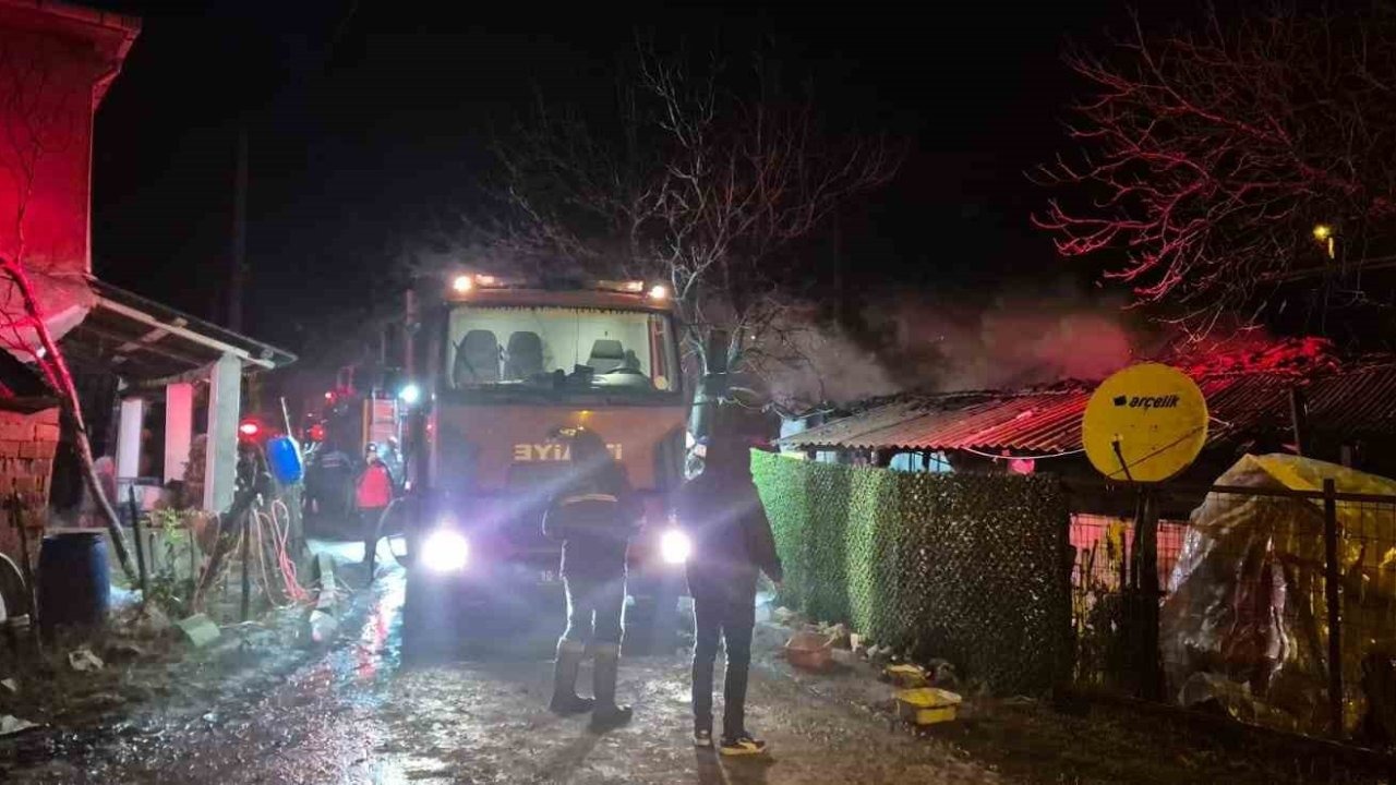 Ev yangını can aldı