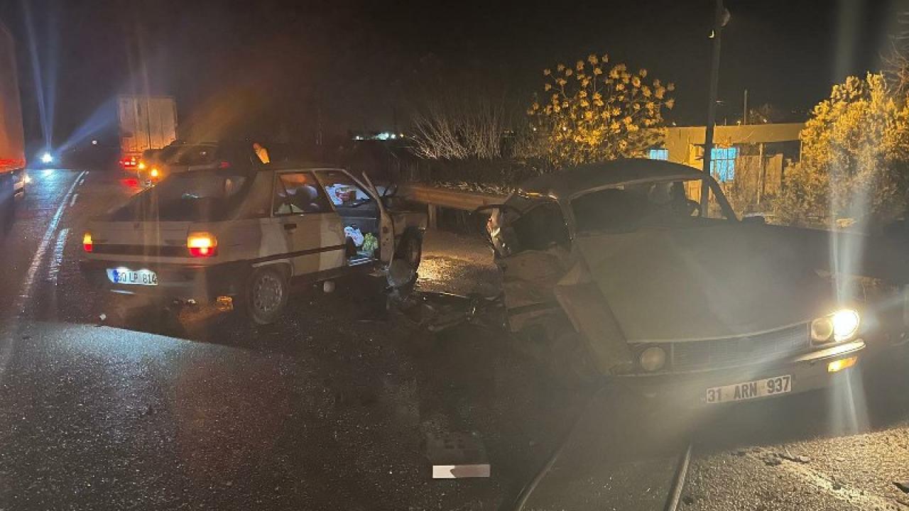 Feci kaza! Otomobiller çarpıştı! 1 ölü, 2 yaralı