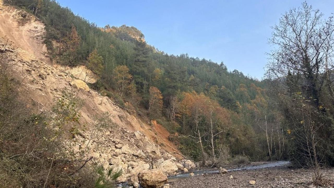 Hatay’da korkutan heyelan