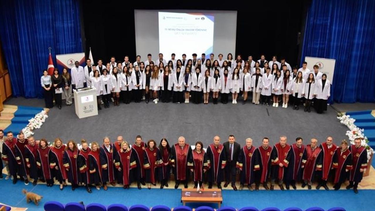 OMÜ Veteriner Fakültesi öğrencileri beyaz önlük giydi