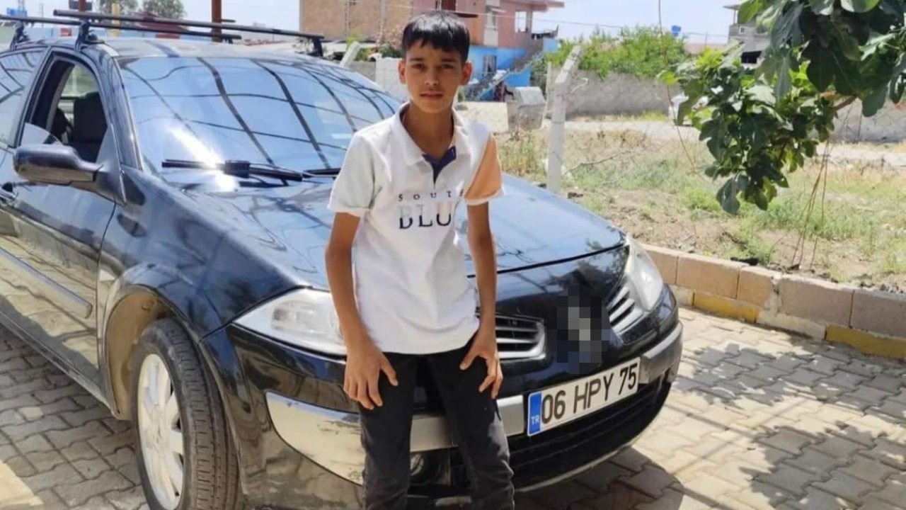 Refüje çarpan motosikletteki 2 çocuk hayatını kaybetti