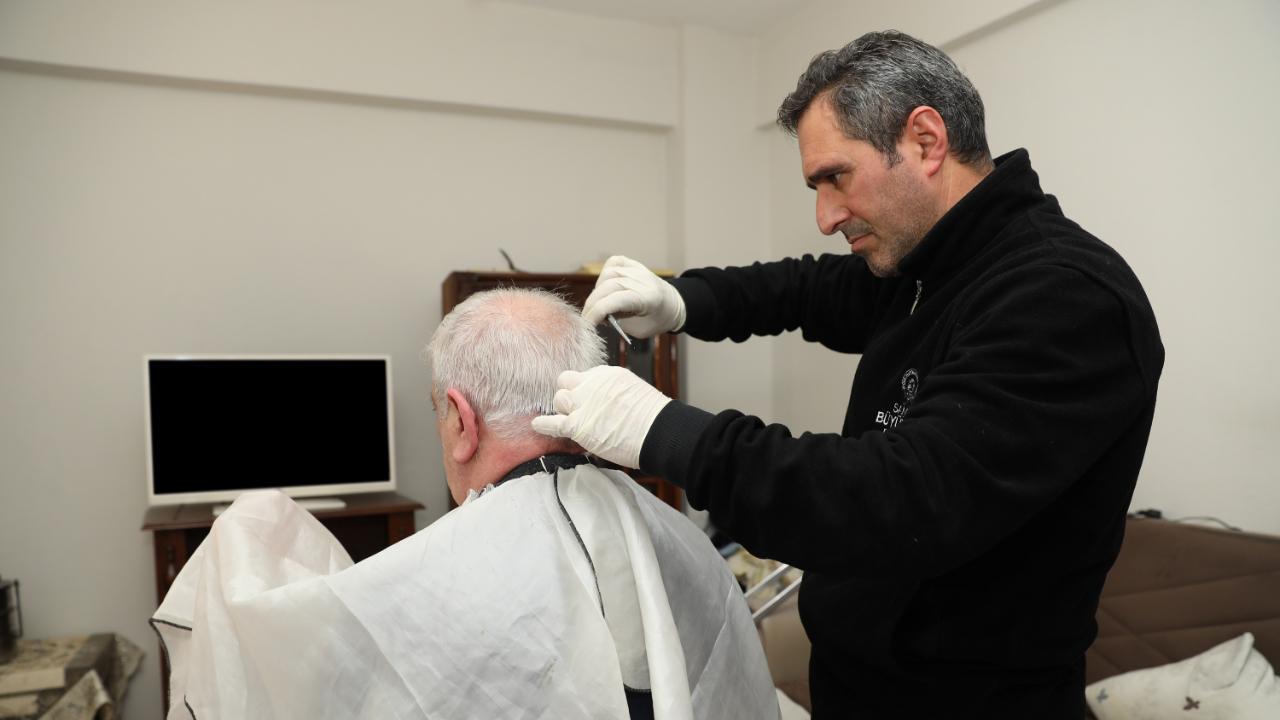 Samsun Büyükşehir yaşlılara nefes oluyor