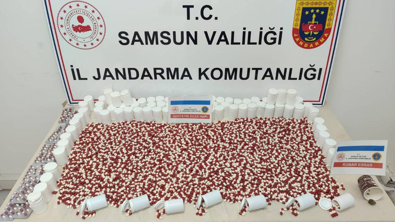 Samsun’da jandarma binlerce uyuşturucu ele geçirdi