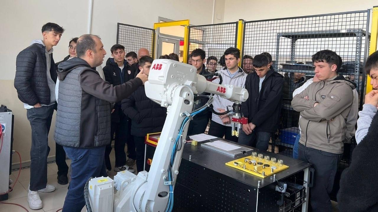 Samsun'da SAKEP kapsamında kariyer odaklı eğitimler sürüyor