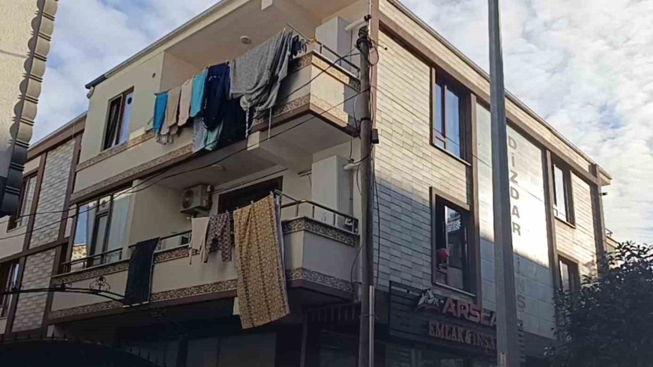 Şüpheli ölüm: 3 çocuk babası adam evinde ölü bulundu