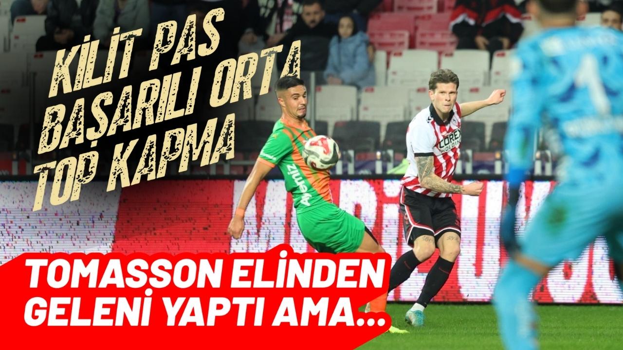 Tomasson en fazla kilit pas, başarılı orta ve sahipsiz top kapan isim oldu