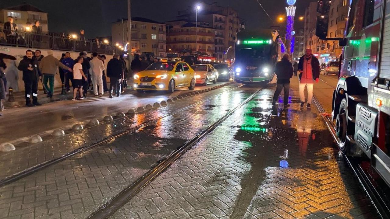Tramvayın altında kalmıştı! 2 günlük yaşam mücadelesini kaybetti