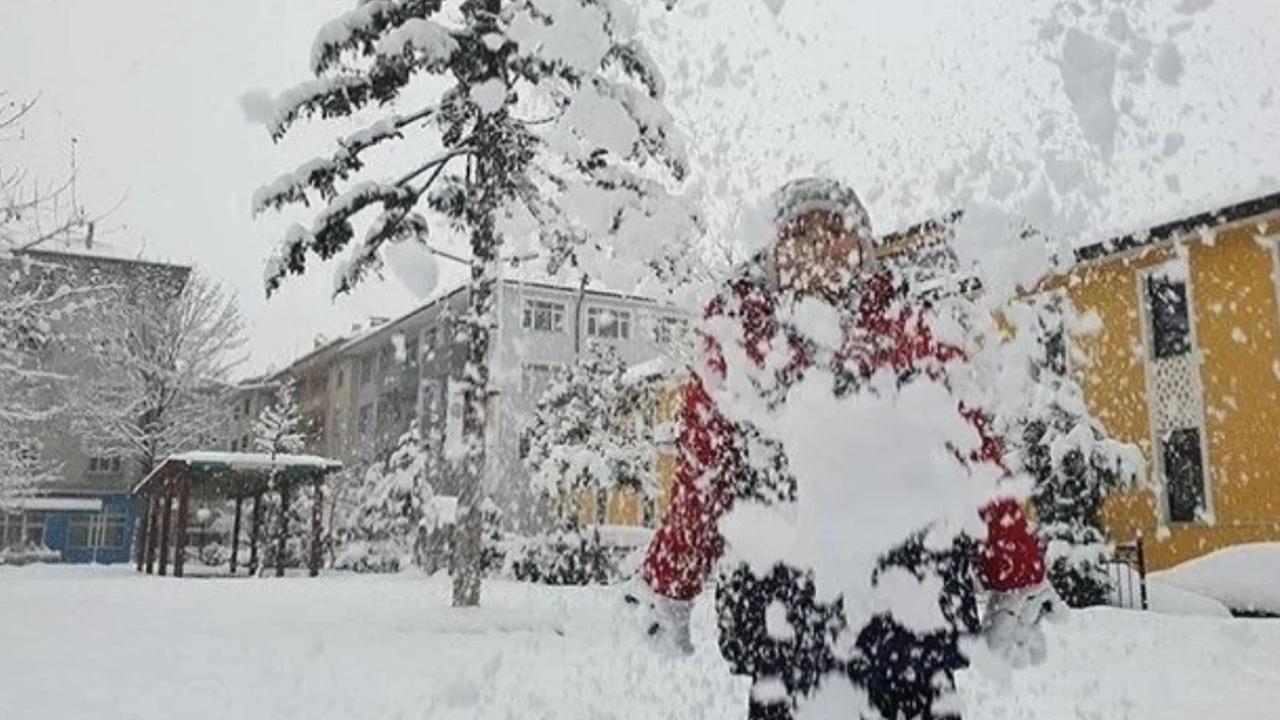 12 Ocak Sinop’ta okullar tatil mi?