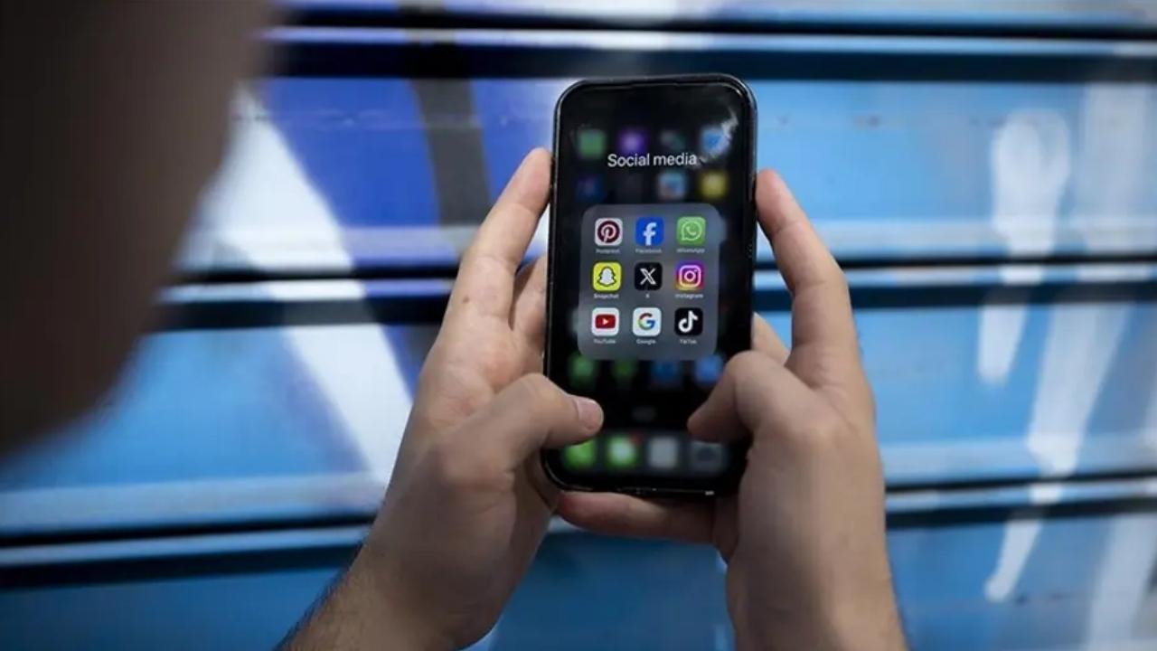 15 sosyal medya hesabına erişim engeli