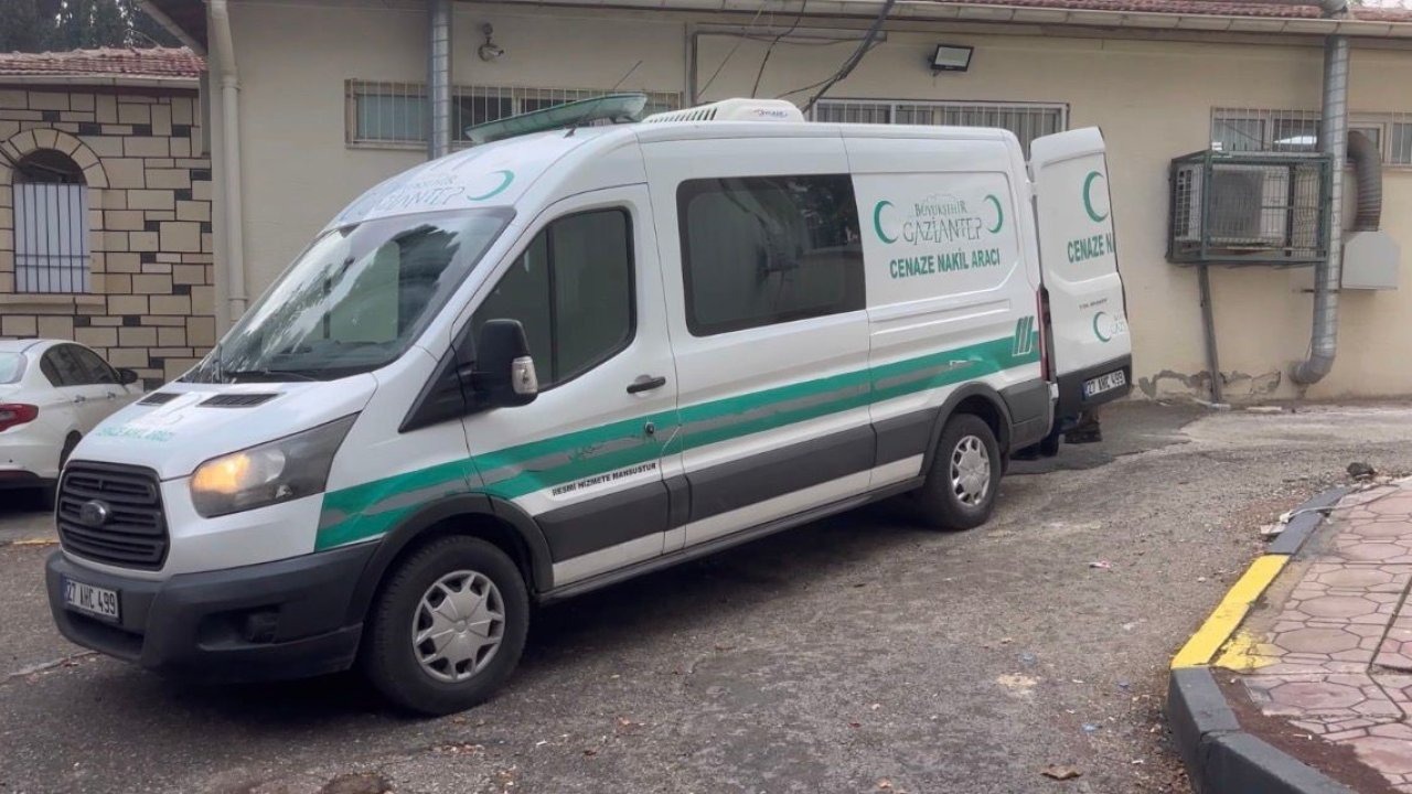 Akrabasının silahla vurduğu genç hayatını kaybetti