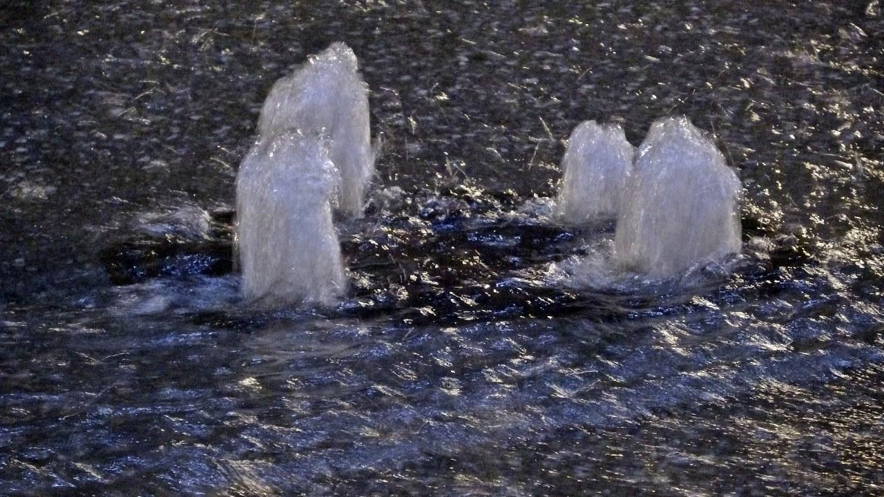 Antalya'yı sağanak vurdu! Yollar göle döndü, araçlar mahsur kaldı