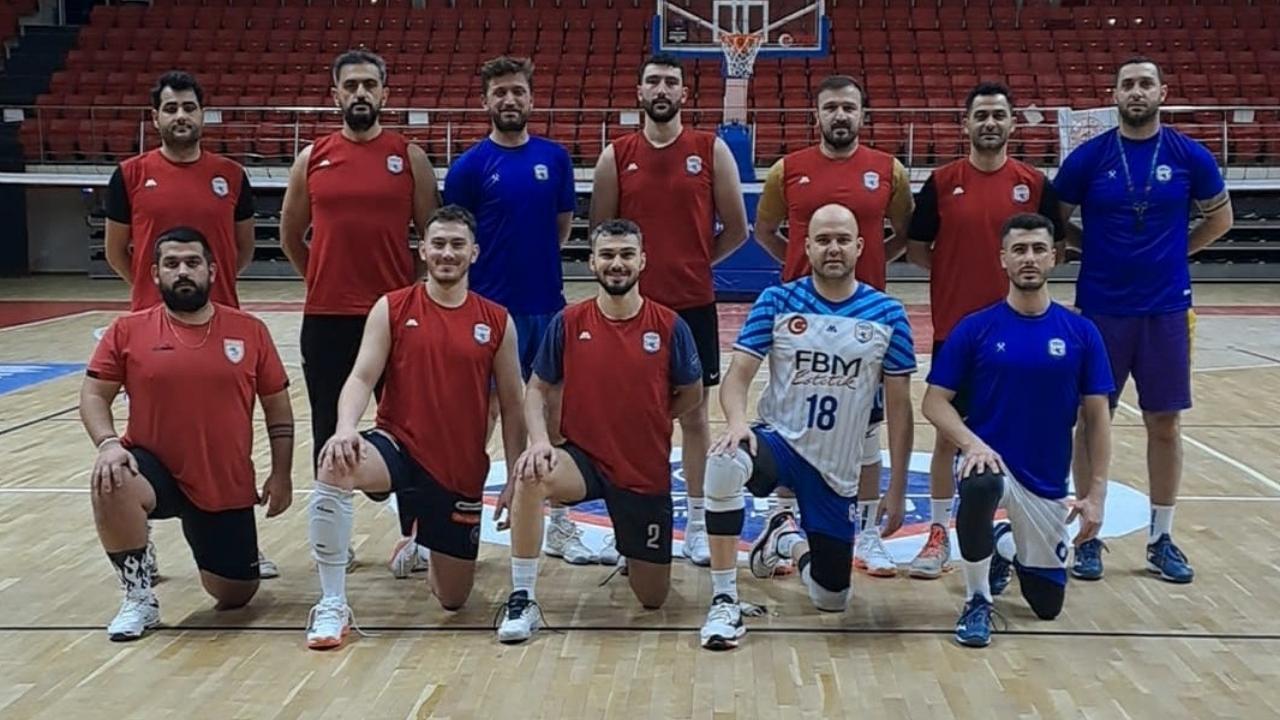 Atakum Belediyespor Erkek Voleybol Takımı'ndan büyük başarı
