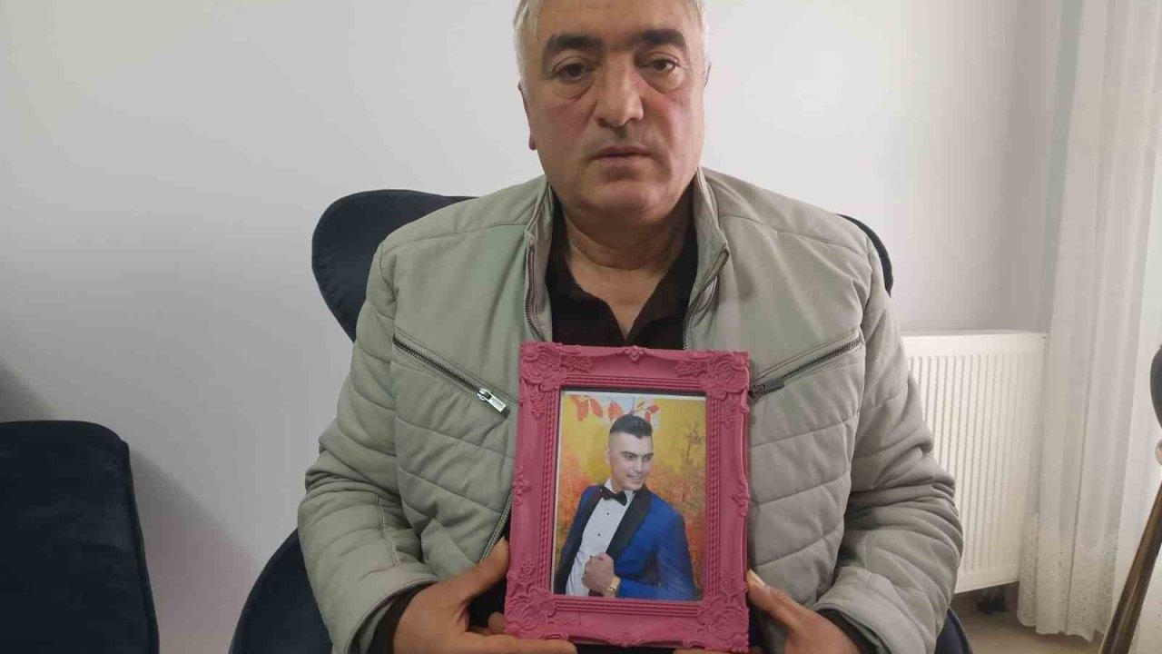 Borçlu arkadaşına yardım etmek isterken alacaklılar tarafından öldürüldü