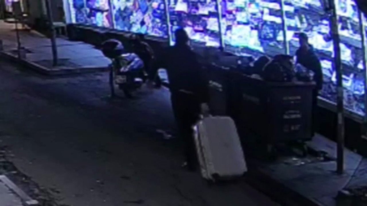 Dehşete ilişkin görüntüler ortaya çıktı: Cesedi valizde böyle taşımışlar